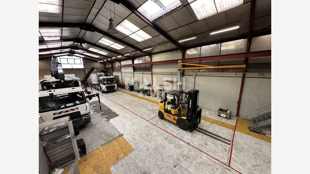 Vente magnifique bâtiment d'activités 1560m² Mions