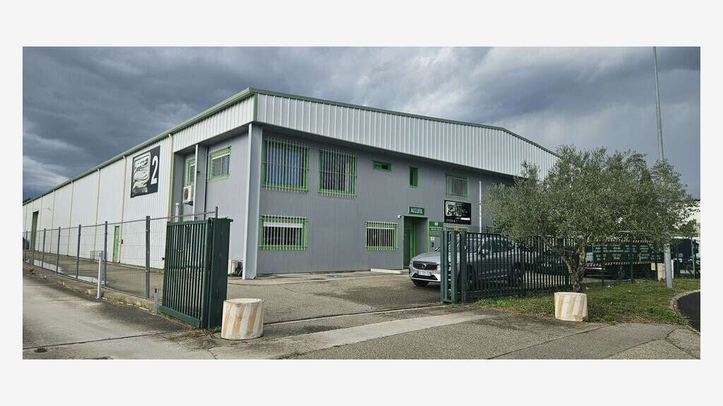 Entrepôt logistique de 4100m² à louer ZA Monteux
