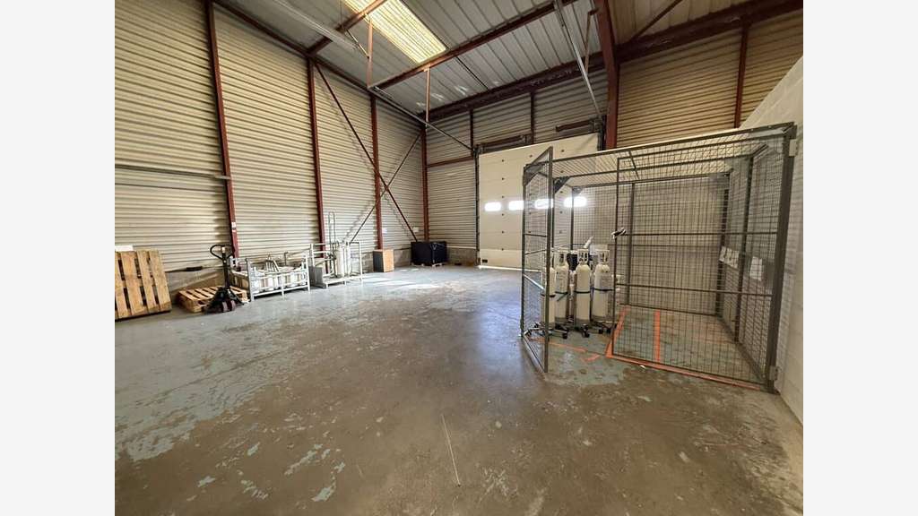 A louer local d'activités 630m² à Montivilliers