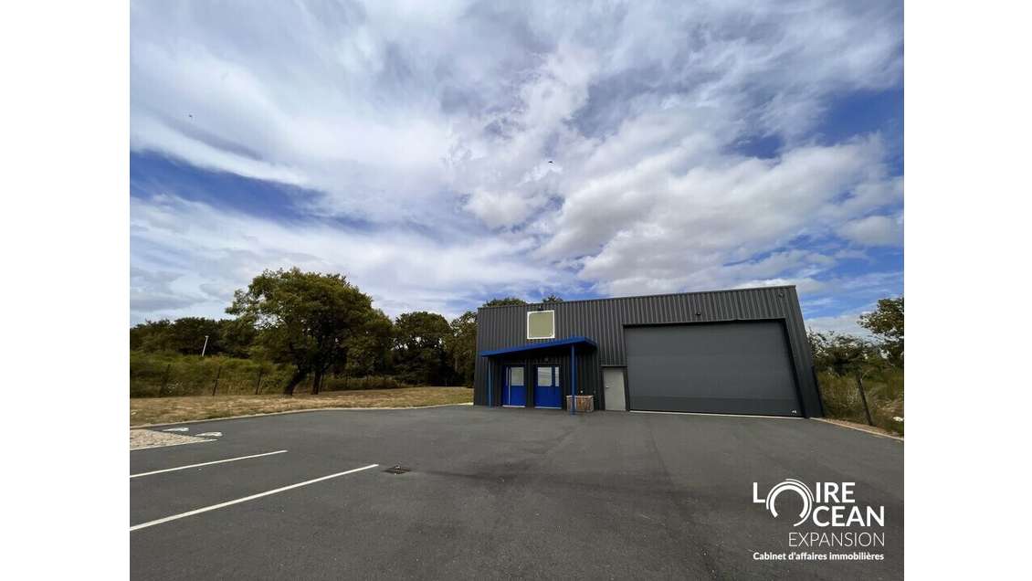 Local d'activité 195m² à louer prox MIN de Nantes