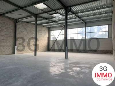Loue local industriel 340m² à Niort Mendes France