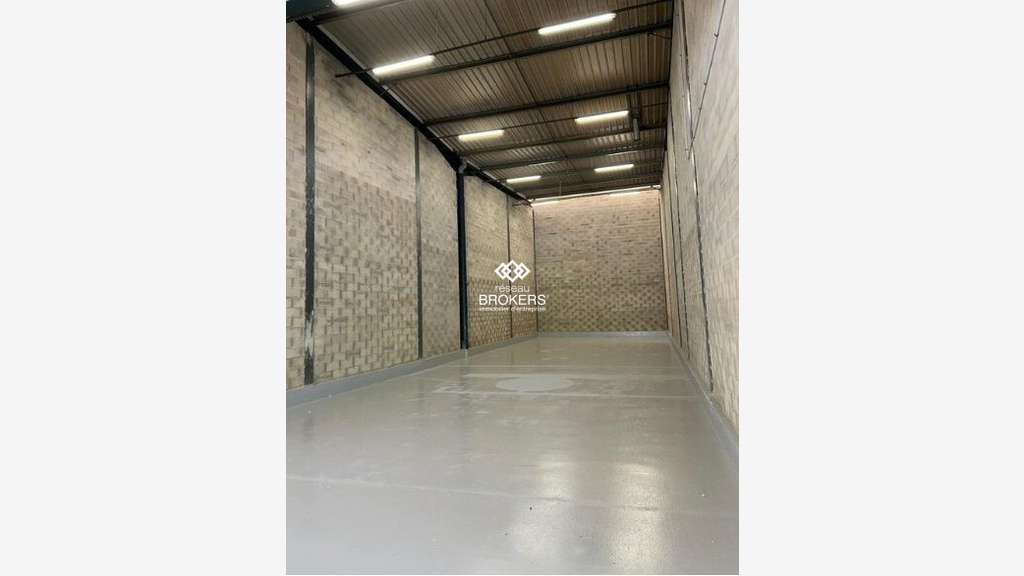 Loue local Activités/Bureaux 450m² Noisy-le-Grand