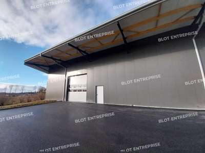 Location Locaux d'activités - Entrepôts à Noyal-Pontivy