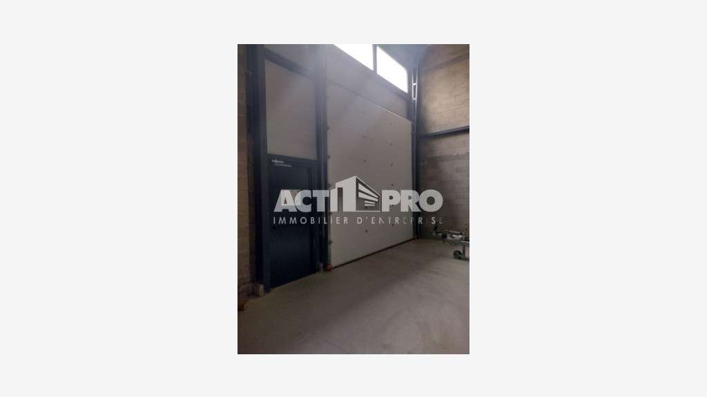 À louer entrepôt de stockage 138m² à Perpignan