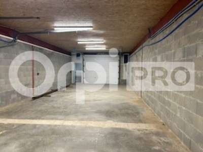 Local d'activité neuf de 1723m² à louer à Liergues
