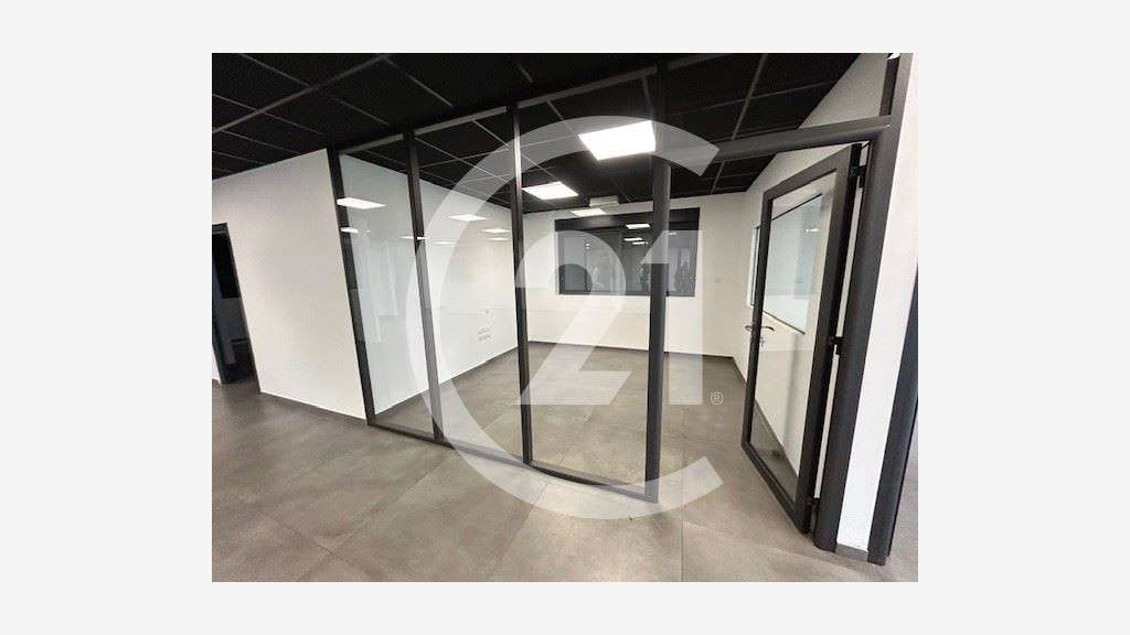 Location local commercial 170m² Portes-lès-Valence