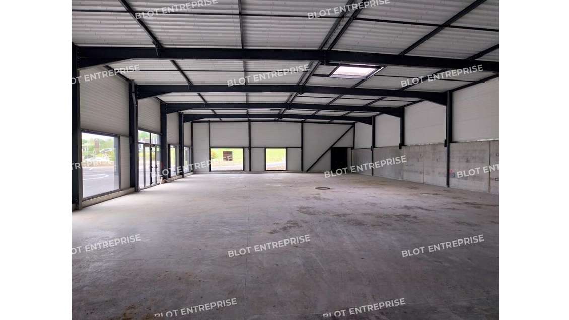 A louer locaux d'activités neufs de 800m² Quimper