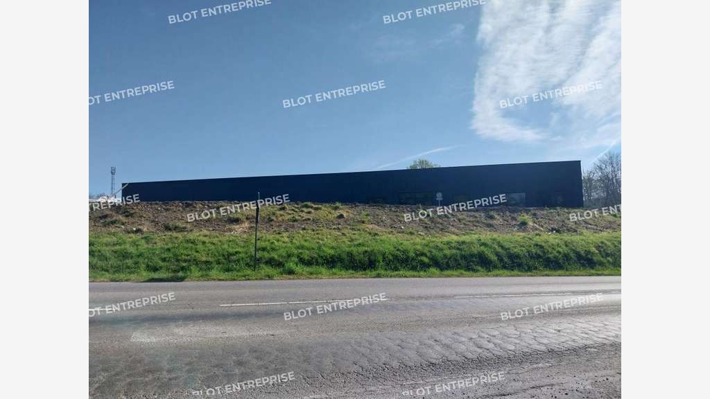 A louer locaux d'activités neufs de 800m² Quimper
