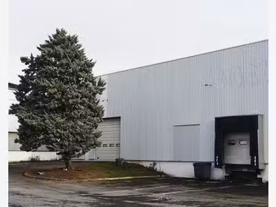 A louer local industriel 3000m² Reims ZI Pompelle