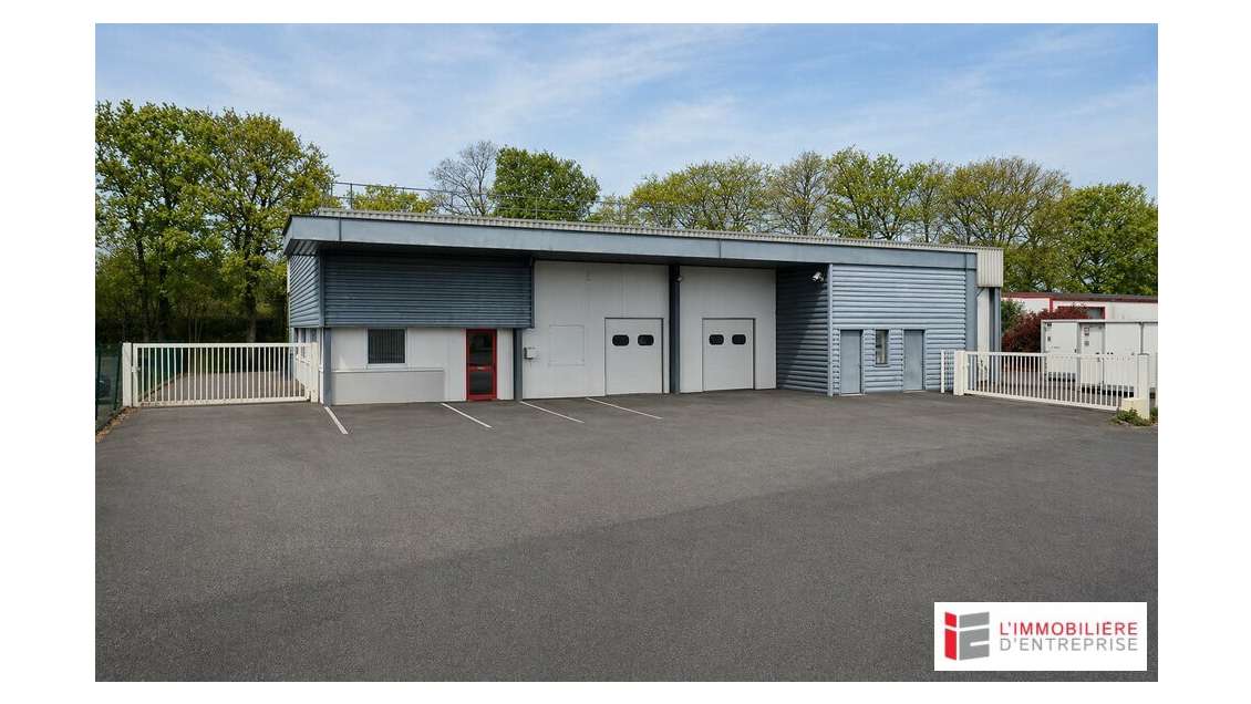 RENNES - LOCAL D'ACTIVITE / LABO à louer