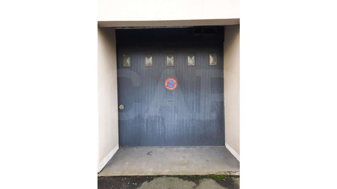 A louer local stockage 70m² Rennes Bourg L'évêque