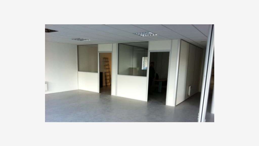 À louer entrepôt 600m² à proximité de Rouen