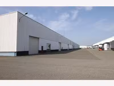 À louer entrepôt 1208m² à proximité de Rouen Sud