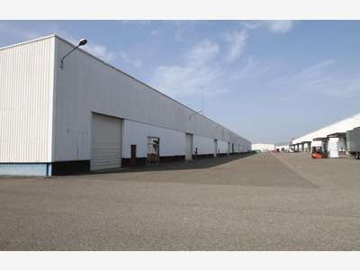 À louer entrepôt 1208m² à proximité de Rouen Sud