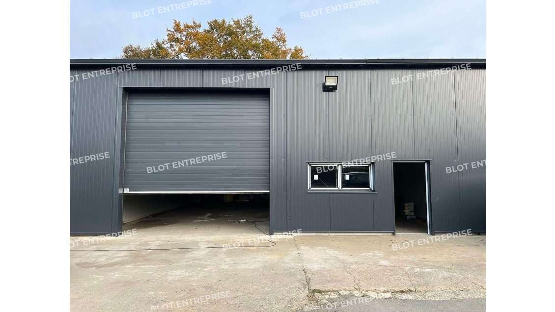 A louer local d'activités 245m² à Saint-Armel