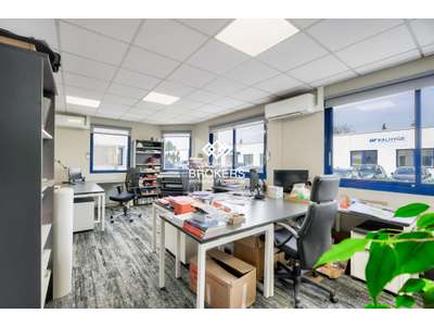 Location Locaux d'activités - Entrepôts à Saint-Genis-Laval