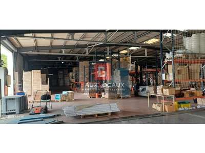 Location Locaux d'activités - Entrepôts à Saint-Gilles