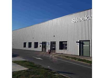 Location Locaux d'activités - Entrepôts à Saint-Léonard