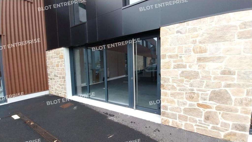A louer local activités neuf 150m² à Saint-Malo
