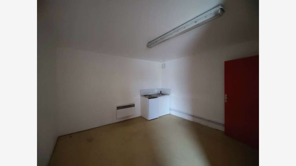 A louer local d'activités 250m² au Sud de Rouen