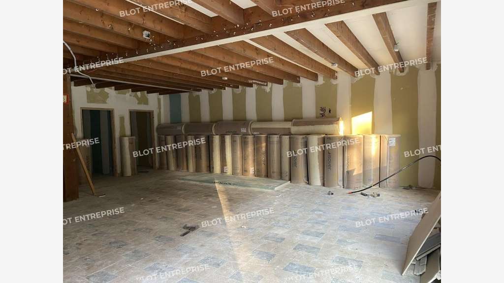 A louer locaux d'activités neufs 223m² prox. Dinan