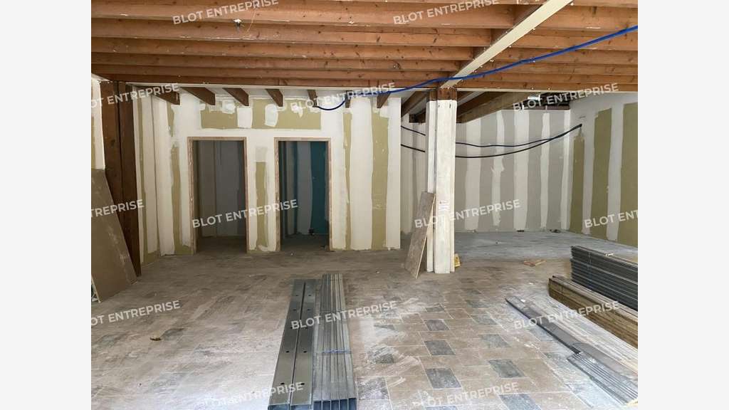 A louer locaux d'activités neufs 223m² prox. Dinan