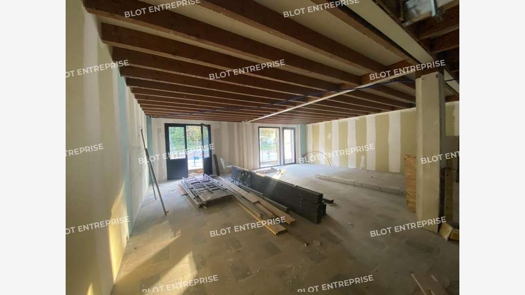 A louer cellule neuve 160m² Saint-Samson-sur-Rance