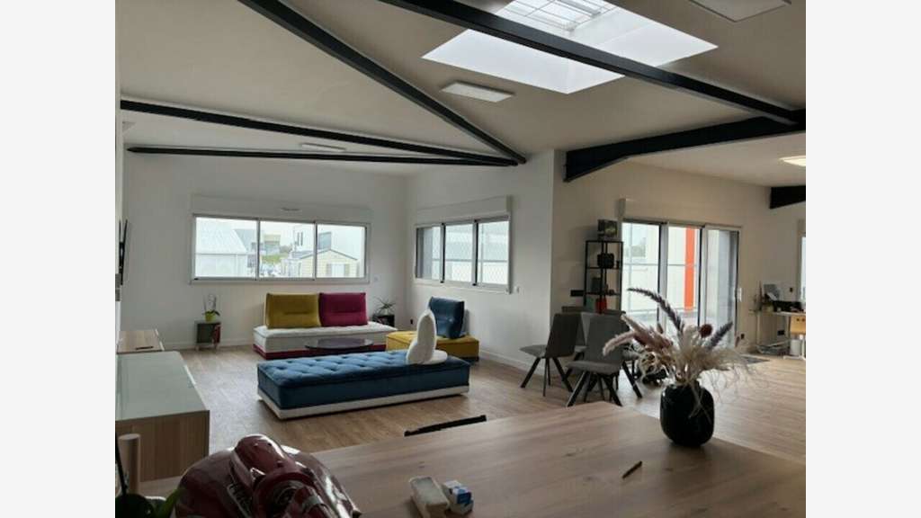 A louer local d'activité 360m² à Sarzeau