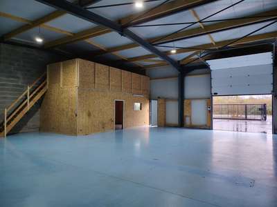 Location Locaux d'activités - Entrepôts à Savenay