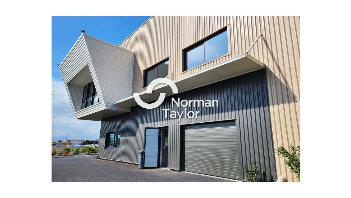 Local 278m² à louer Sète ZAE Eaux Blanches