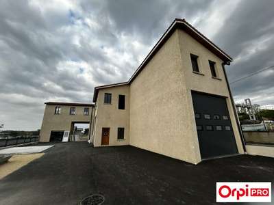 Location Locaux d'activités - Entrepôts à Ternay