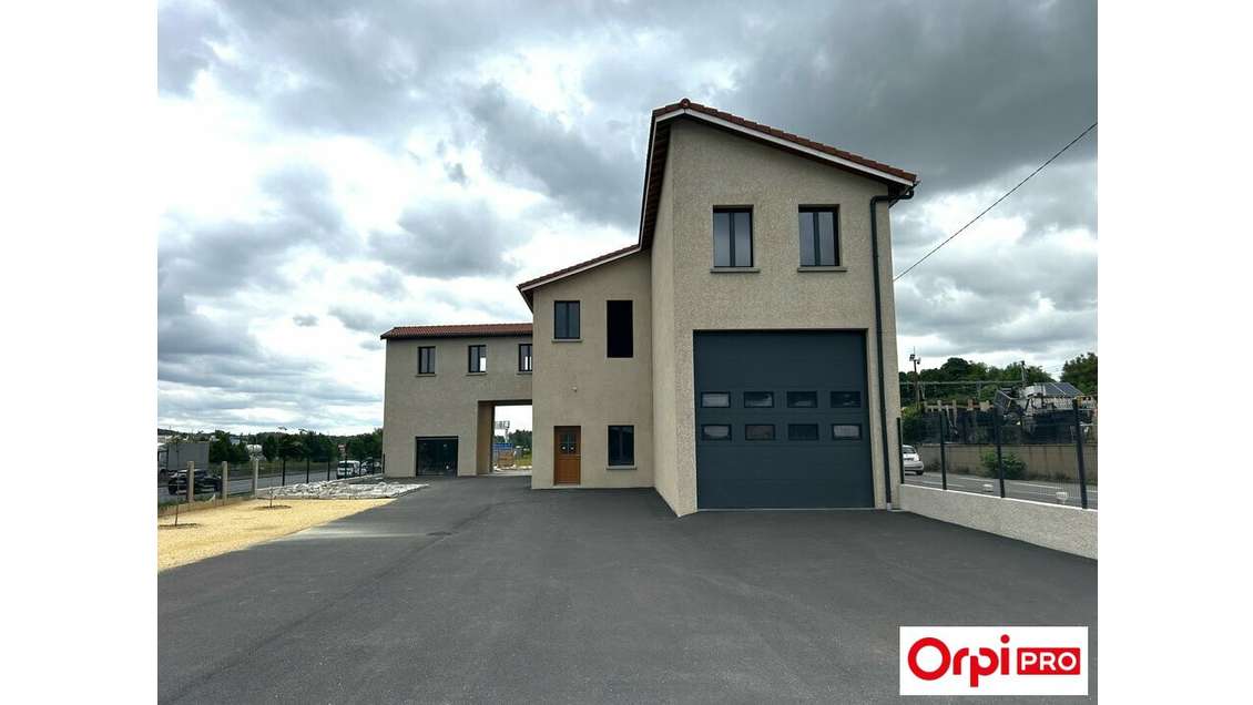 Local d'activité neuf 395m² à louer à Ternay A7