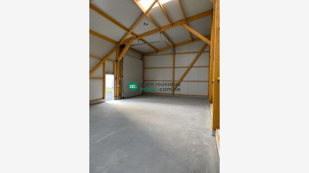 A louer local d'activité 230m² à Thouaré-sur-Loire