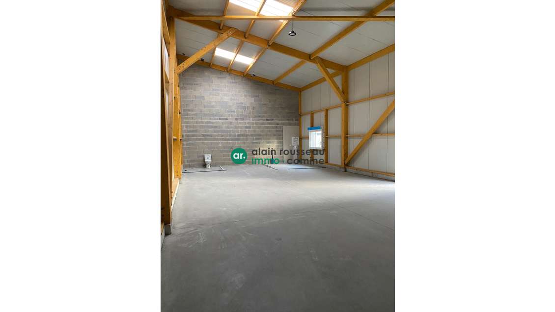 A louer local d'activité 230m² à Thouaré-sur-Loire