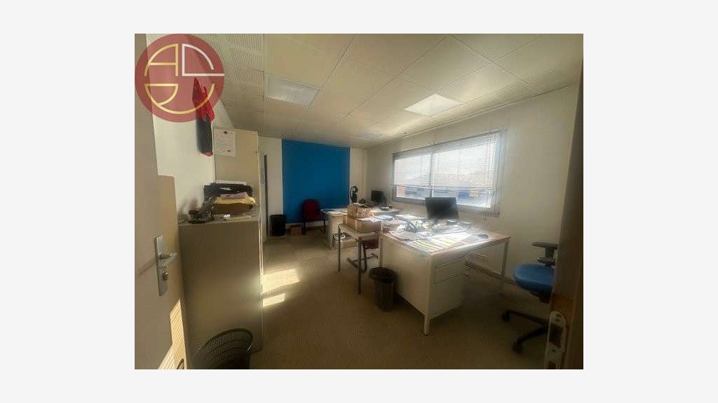 A louer entrepôt 1150m² à Toulouse Zone Thibaud
