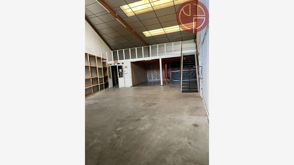 Location local 330m² à Toulouse ZI Thibaud