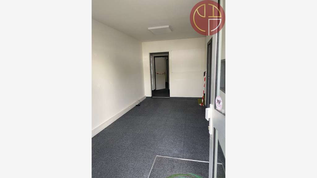 Location local 330m² à Toulouse ZI Thibaud