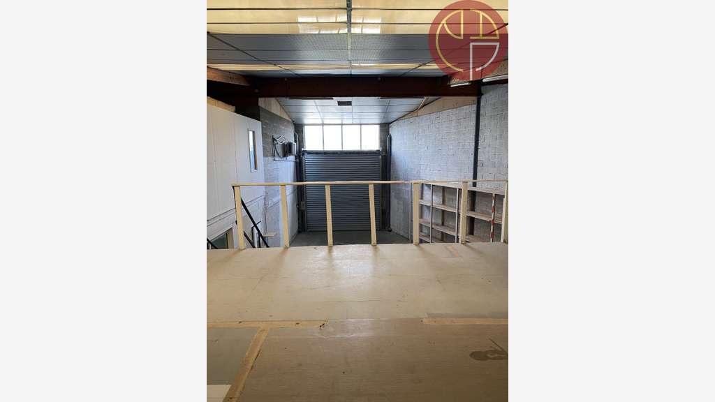 Location local 330m² à Toulouse ZI Thibaud