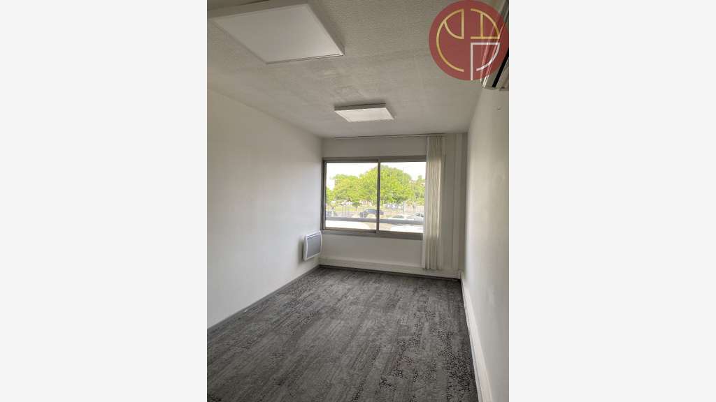 Location local 330m² à Toulouse ZI Thibaud