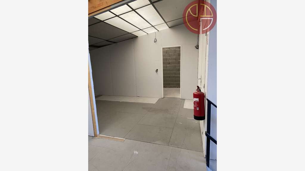 Location local 330m² à Toulouse ZI Thibaud