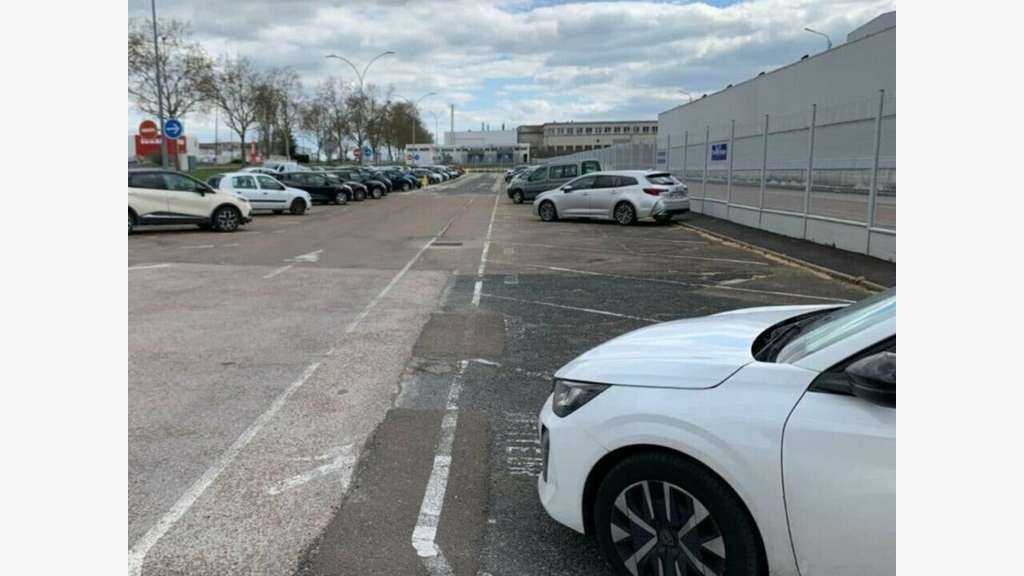 Bâtiment industriel 5000m² à louer à Troyes