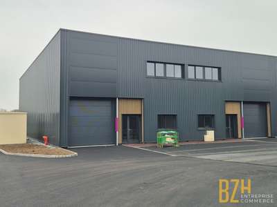 A louer local d'activité neuf 250m² secteur Vannes