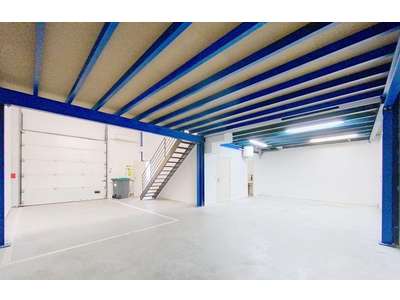 Location Locaux d'activités - Entrepôts à Varennes-Jarcy