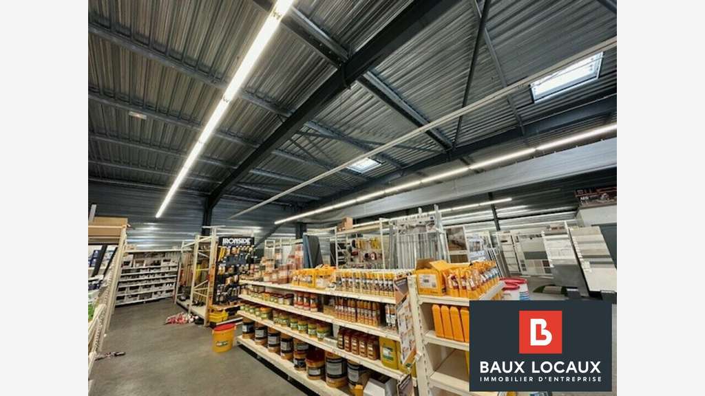 Local d'activité atelier de 1420m² à louer Vedène