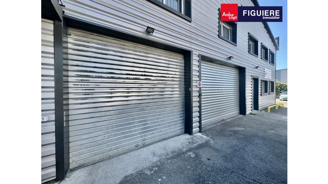 Local 140m² à louer dans bâtiment rénové Venelles