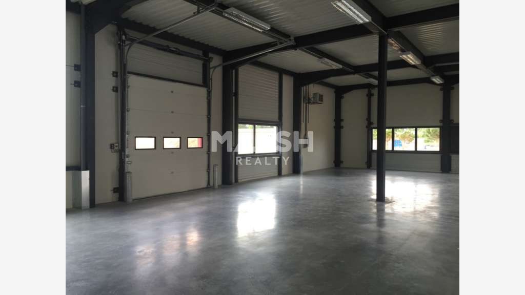 Loue locaux d'activités et bureaux 2652m² Dardilly