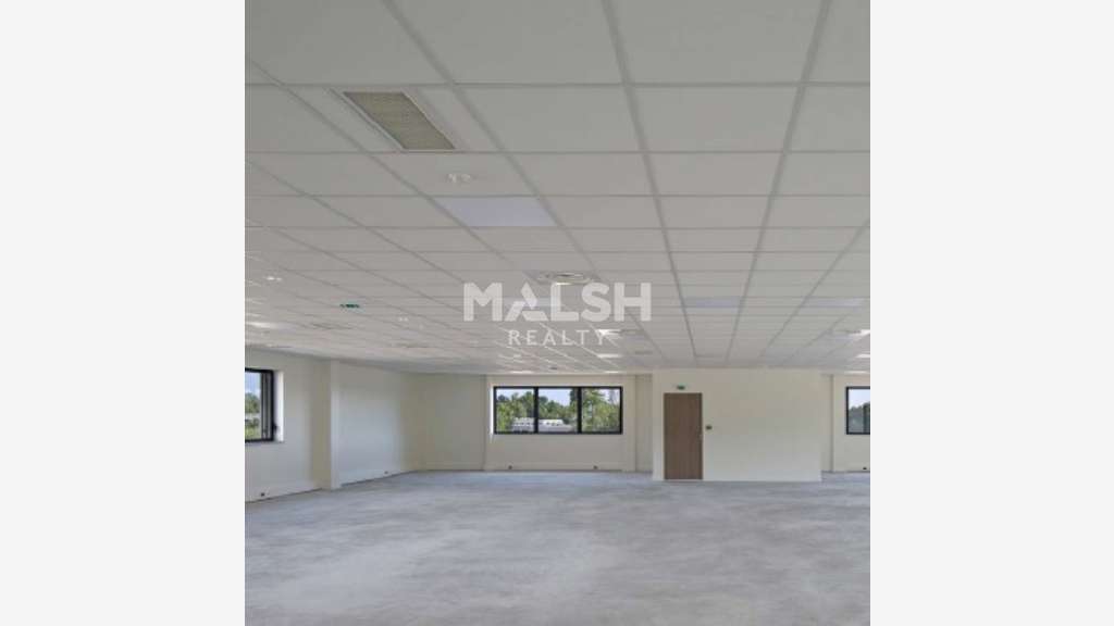 Loue locaux d'activités et bureaux 2652m² Dardilly