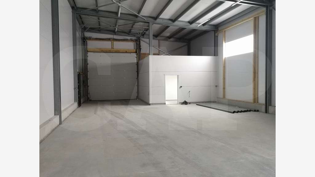 A louer bâtiment neuf 180m² à Noyal-Pontivy