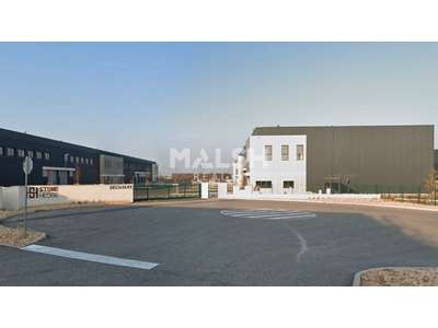 Location Locaux d'activités - Entrepôts à Saint-Bonnet-de-Mure