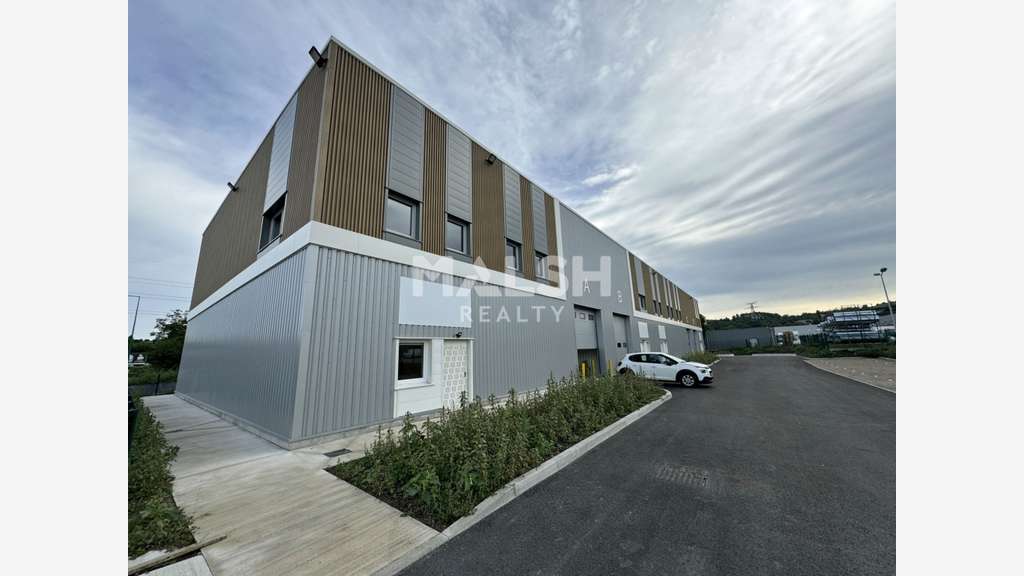 A louer local d'activités neuf 215m² à St-Étienne